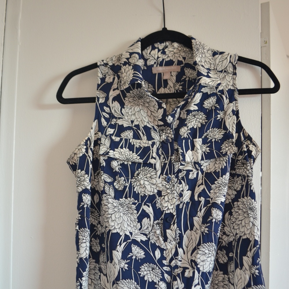 Banana Republic Blue White Floral Blouse